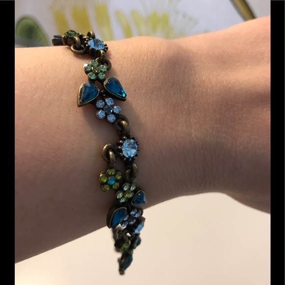 Park Lane Jewelry - Jeweled flower bracelet